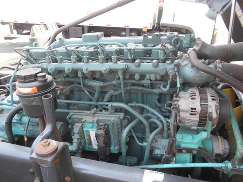 Imagem 10 de 15 de Volvo Vm 260 6x2 2010