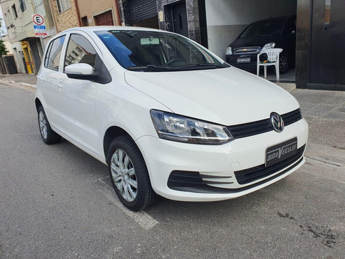 Imagem 6 de 12 de Volkswagen Fox Trendline 1.0