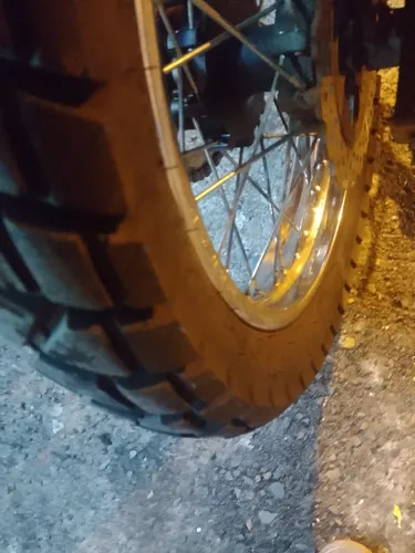 Akt Ds 200 Modelo 2024, En Excelente Estado. Único Dueño