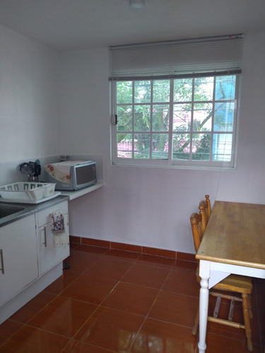 Renta Habitación Próximo A Unam, Para Mujer, Incluye Servici
