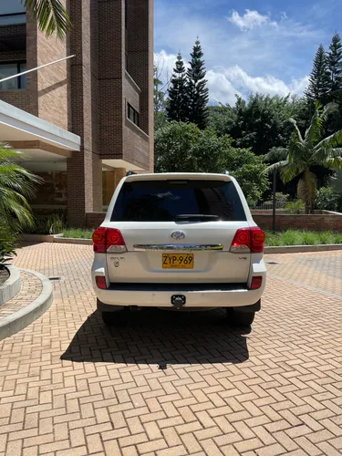 Toyota Land Cruiser 4.5 Imperial Lc200 Diésel