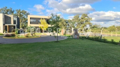 Terreno Lote En Venta Ubicado En Vila Marina I, Villanueva, Tigre