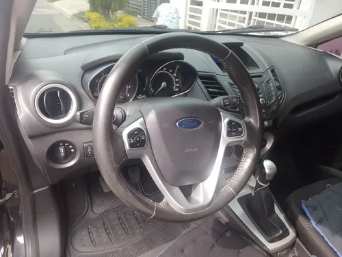 Ford Fiesta 1.6 Hatchback Se