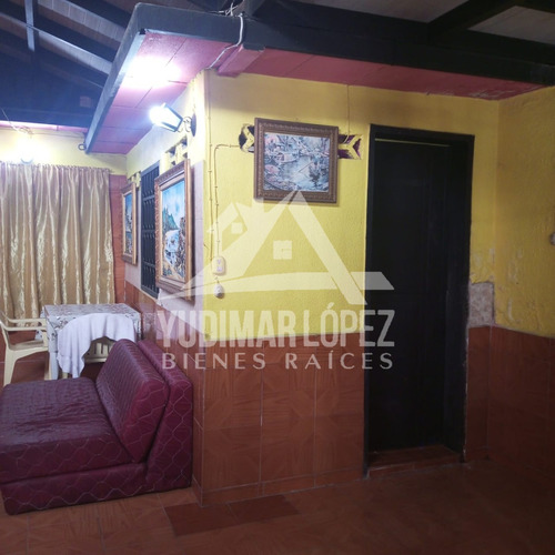 Cómoda Habitación En Alquiler Para Damas, Sector Camoruco, El Castaño, Maracay Edo. Aragua.