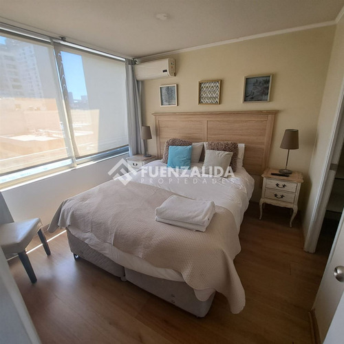 Departamento En Venta De 2 Dorm. En Metro Ecuador