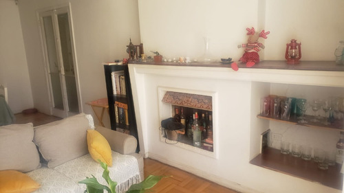 Imagen 1 de 17 de Linda Y Amplia Casa En Ñuñoa