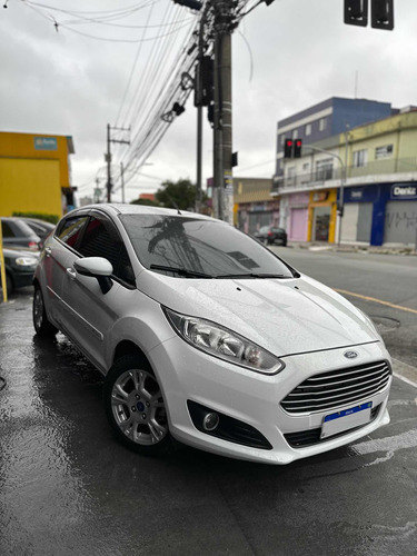 Ford Fiesta 1.6 16v Sport Flex 5p