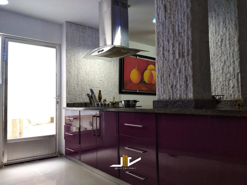 Imagen 3 de 10 de Cagua Corinsa - Town House Con Piscina