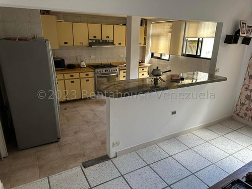 Apartamento En Venta Chacao 24-4218