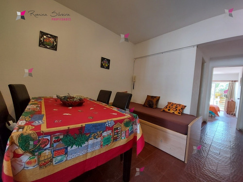Muy Lindo Apartamento En Venta A Metros De La Playa - Ref: 9486