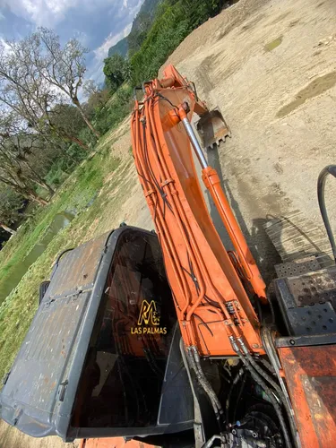 Excavadora Hitachi 200 Zx-3 Modelo 2020