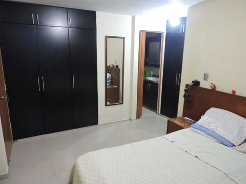 Imagen 10 de 19 de Venta De Apartamento En Montalbán Ii: