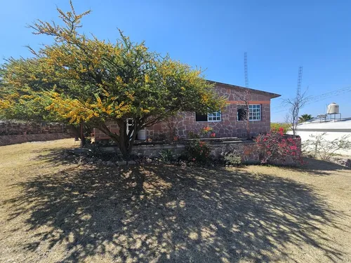 Linda Casa Campestre Con 1442m2 De Terreno En Huimilpan, Querétaro