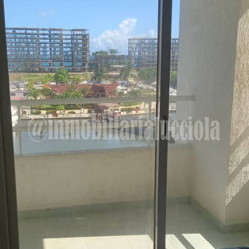 Apartamento En Tanaguarena Con Vista Al Yacht Club Caraballeda 102m2 Ref 087
