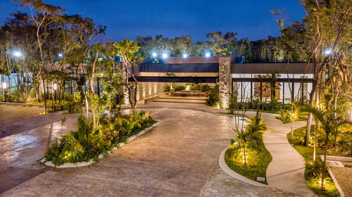 Casa En Venta En Privada Residencial Playa Del Carmen (1187)