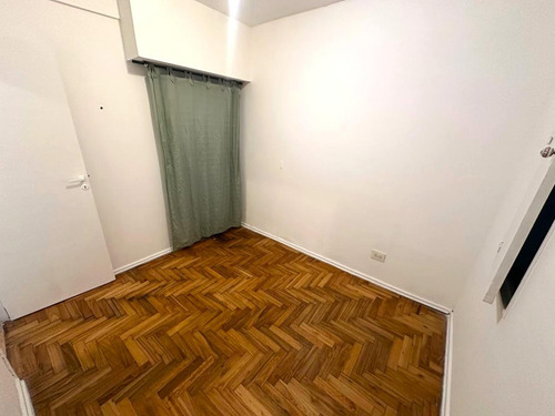 Departamento De 3 Ambientes Lateral En Pleno Villa Crespo