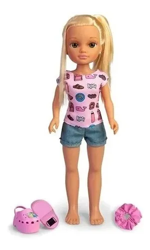 Muñeca nancy 2025 articulada