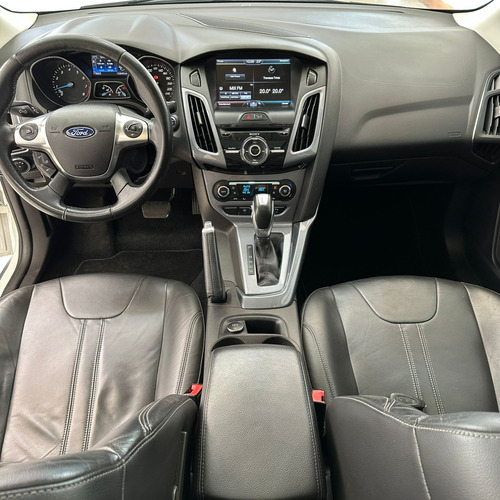 Ford Focus 2.0 TITANIUM PLUS SEDAN 16V FLEX 4P POWERSHIFT