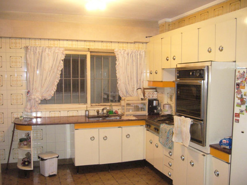 Departamento En Venta - 4 Dormitorios 3 Baños - Cochera - 180mts2 - Belgrano