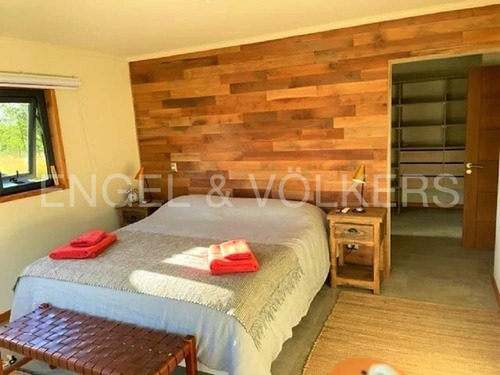 Imagen 8 de 12 de Casa En Parcela Con Vista Al Volcán.
