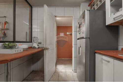 Casa En La Florida: Espacio Y Comodidad