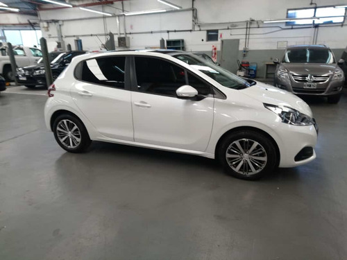 Peugeot 208 1.6 Feline Tiptronic 2020