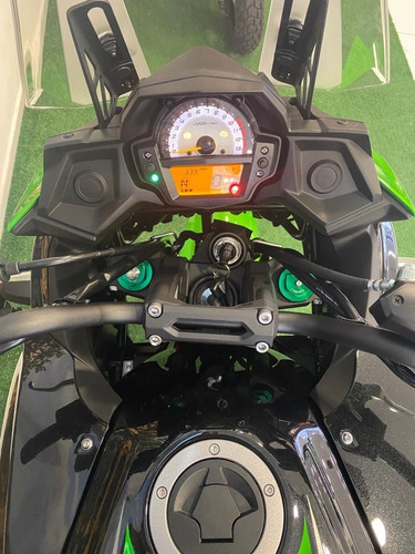 Imagem 2 de 9 de Versys 650 Abs 2022 - Condições Especiais