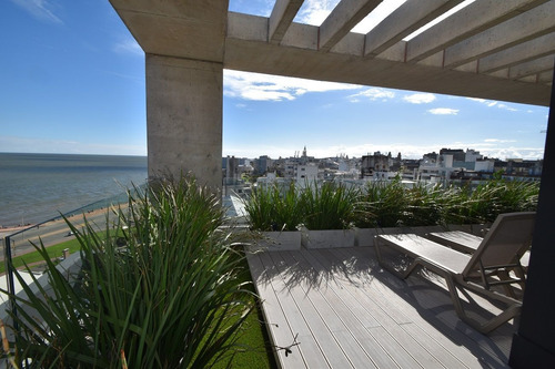Apartamento En Venta De 2 Dormitorios En Barrio Sur