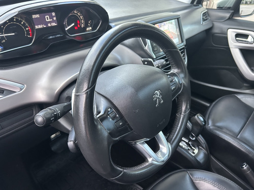 Peugeot 208 1.6 GRIFFE 16V FLEX 4P AUTOMÁTICO