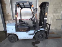 Comprar Autoelevador K64-utilev  Ut25p Diesel 2.4 Tn