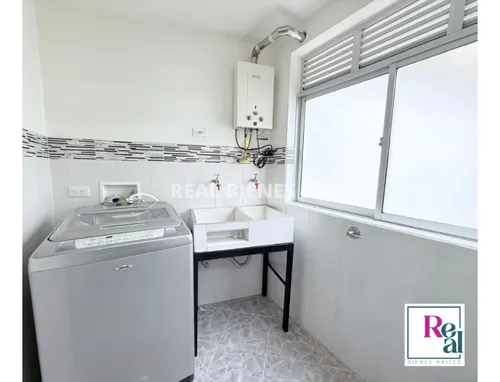 Vendo Hermoso Apartamento 4 Piso Con Ascensor.