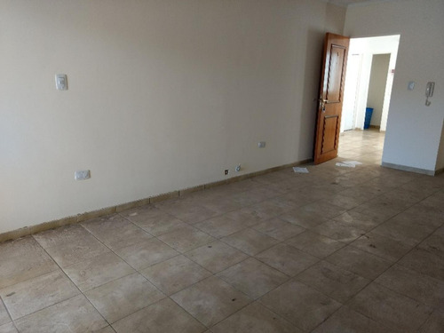 Imagen 3 de 15 de Vendo Dpto 1 Dormitorio Frente Plaza Rafael Nuñez