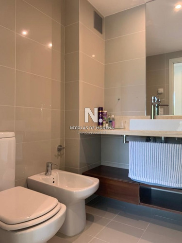 Moderno Apartamento De Dos Dormitorios En Venta - Punta Del Este-ref:4084