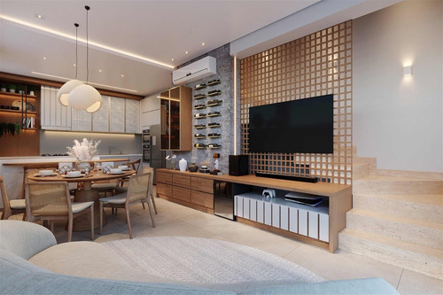Excelente Sobrado Triplex No Centro De Balneário Camboriú Próximo À Praia Central. Viabilidade Comercial E Residencial. Fase Final De Acabamento. Negocia Entrada E Parcelamento. Venha Visitar.