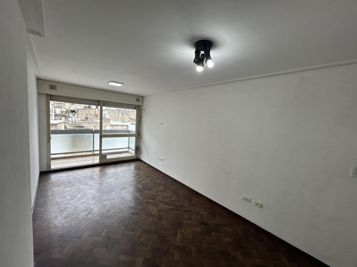 Venta Departamento Dos Dormitorios Balcón Zona Rio Amplio