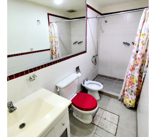 ¡oportunidad Única! Departamento En Planta Baja Con Patio En Villa Crespo. Bajas Expensas. Amplio, Muy Luminoso Y Tranquilo En Una Ubicación Privilegiada