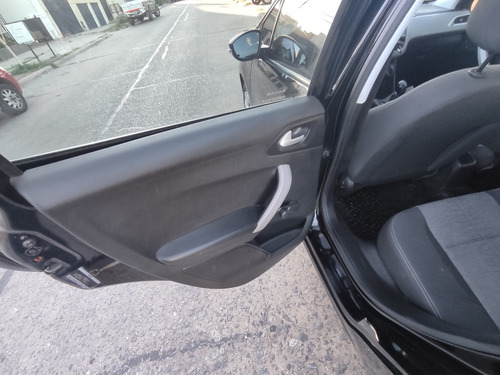 Peugeot 208 1.6 Active