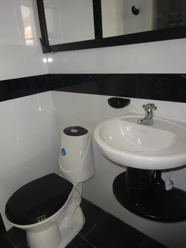 Apartamento En Arriendo En El Refugio. Cod A8105