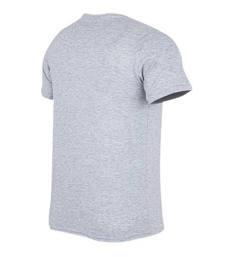 Imagen 2 de 5 de Remera Umbro Classic 2022 Gris Negro Hombre