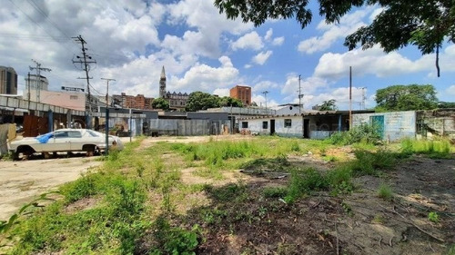 Imagen 7 de 14 de Leida Falcon Rentahouse Vende Terreno En Av Bolivar Valencia 22-429 Lf