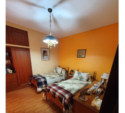 Imagen 11 de 30 de Venta Chalet Excelente - Lanús Centro