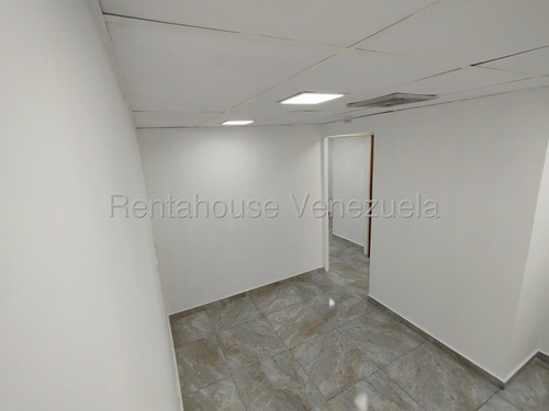 Oficina En Venta En Los Cortijos De Lourdes Mls 25-19927 Yf