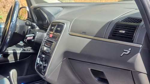 Fiat Punto 1.6 16v Essence Flex Dualogic 5p