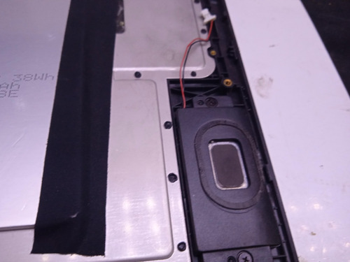 Bocinas Lanix Neuron Flex 13.3 Plg G-b133-r (Usado)
