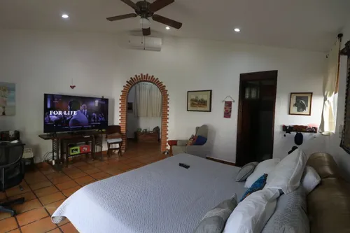 Residencia Con Paneles Solares, En Venta, En Temozón Norte