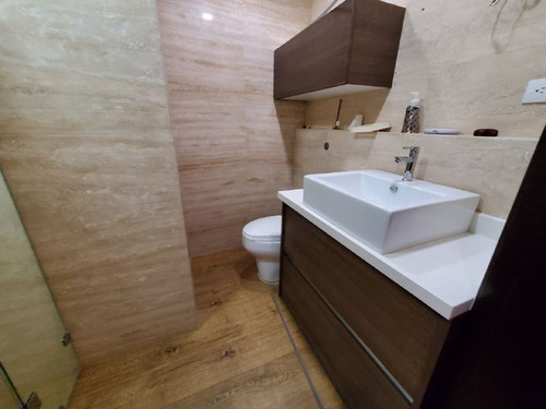 Imagen 16 de 26 de Maria Emilia Vende 04246447007