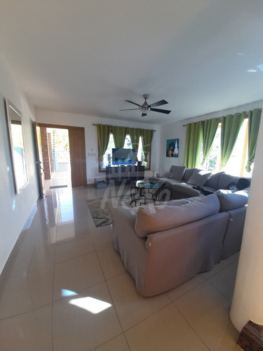 Imagen 2 de 21 de Hermosa Casa En Venta Con Picuzzi Residencial Cerrado Zona Sur, Santiago (jpc-212)
