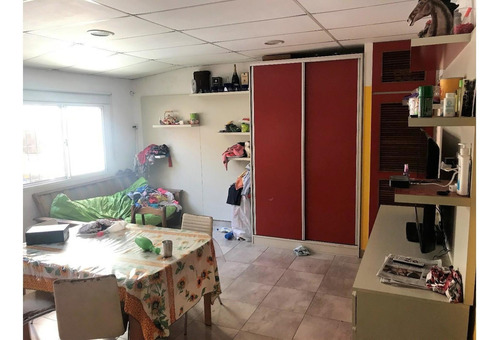Imagen 9 de 13 de Galpon En Zona Industrial 240m2 Cub + Oficina Y Baño