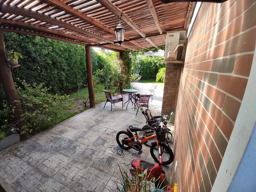 Imagen 27 de 30 de Casa Con 3 Dormitorios, 2 Baños Mas Dependencia, Piscina Y Parillero! - Punta Del Este Marly