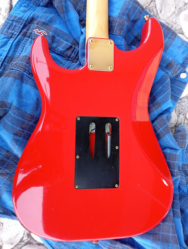Guitarra Fernandes Fst55 Japonesa Vintage Diestro Rojo Palo De Rosa (Usado)